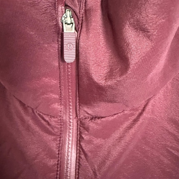 Lululemon Athletica Women's Deep Red Puffer Vest - Picture 3 of 7